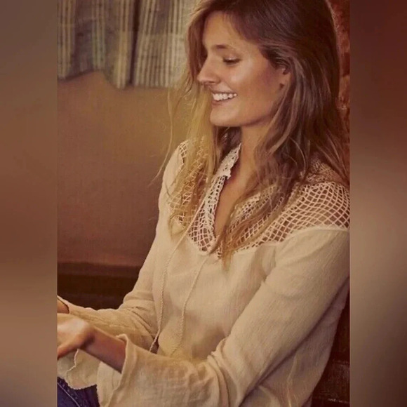 Free People | On the Island Crochet Top | NEW WITH TAG! 🏷️ - Picture 3 of 7